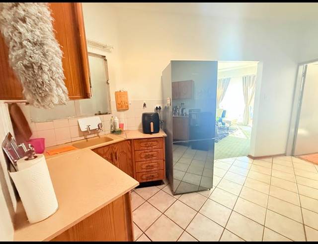 2 BEDROOM TOWNHOUSE FOR SALE IN VANDERBIJLPARK CW 6